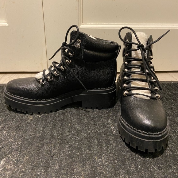 ❗️SOLD❗️Marc Fisher black leather & shearling lace-up boots - Picture 3 of 4